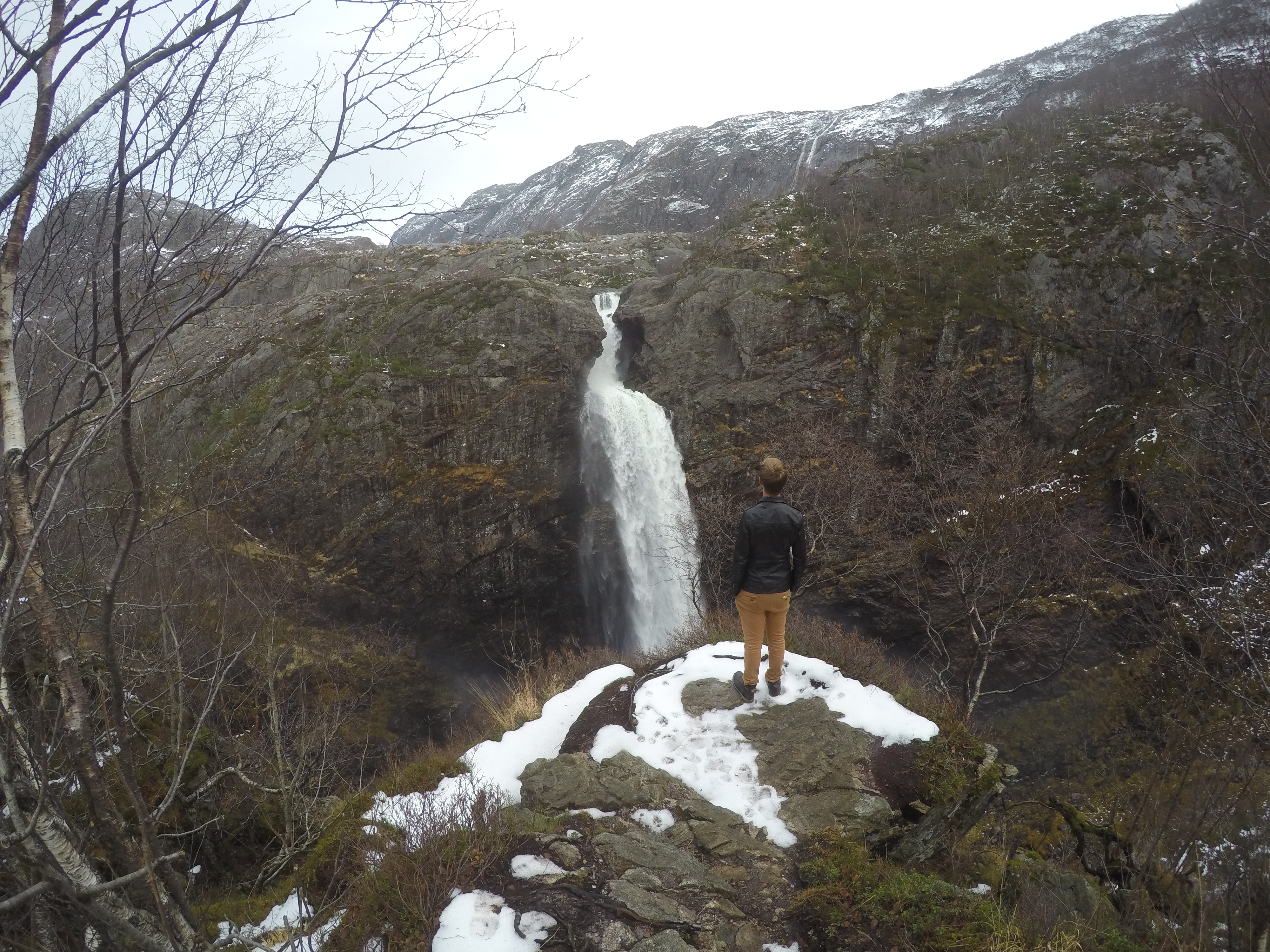 You are currently viewing Hiking Månafossen: A Guide to Rogaland’s Highest Waterfall